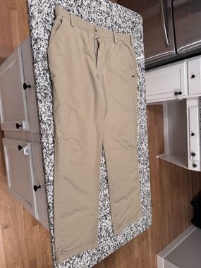 Under Armour Men’s Khaki Performance Chino Pants